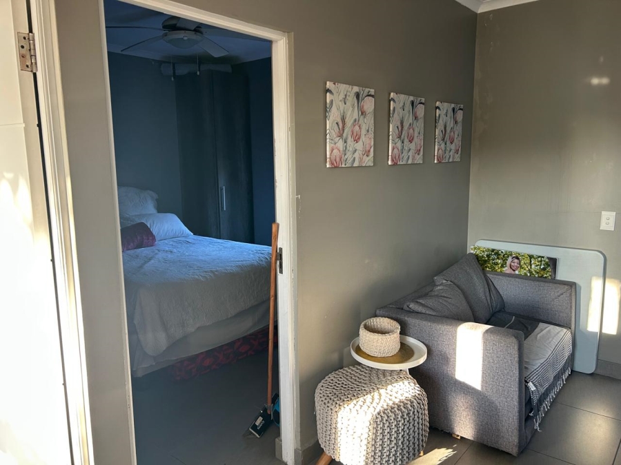 To Let 2 Bedroom Property for Rent in Quigney Eastern Cape